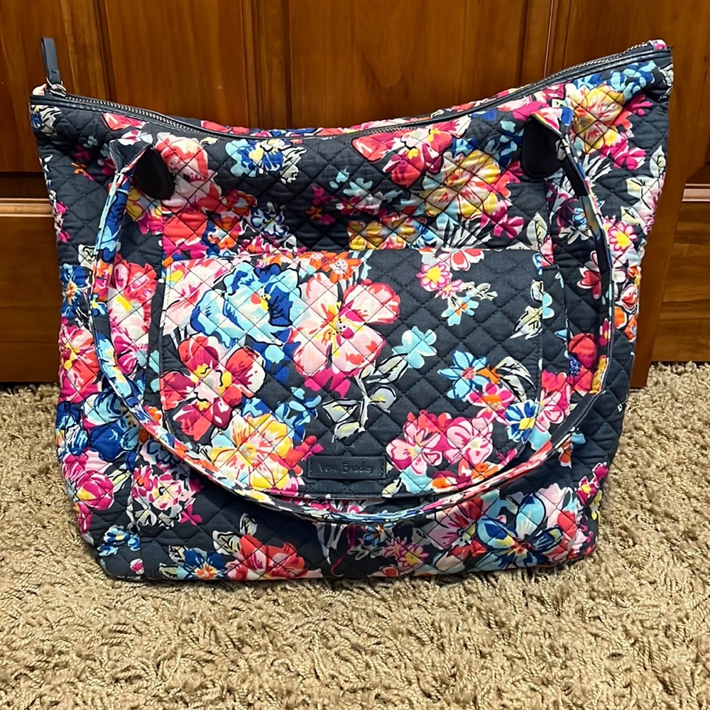 Vera Bradley Tote in Breast Cancer Awareness Print
